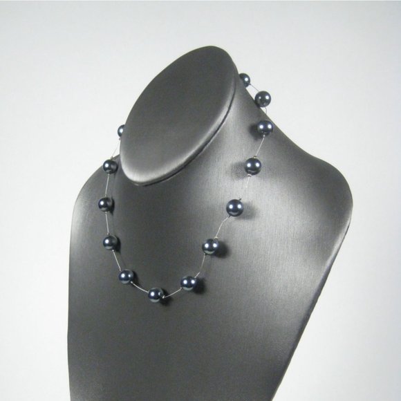 Carolee Imitation Gray Pearl Beaded Necklace 17 inch Silvertone Floating Station - Picture 5 of 8